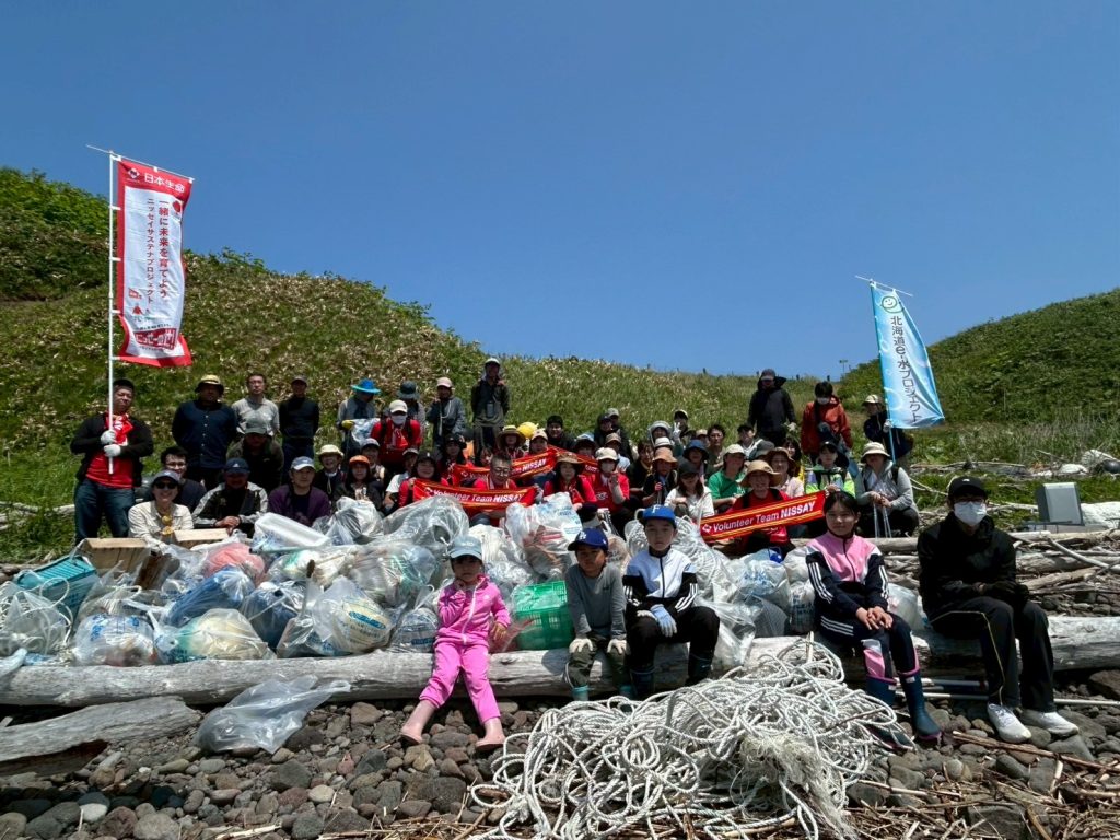 美しい海岸と海の恵みを守る海岸清掃活動