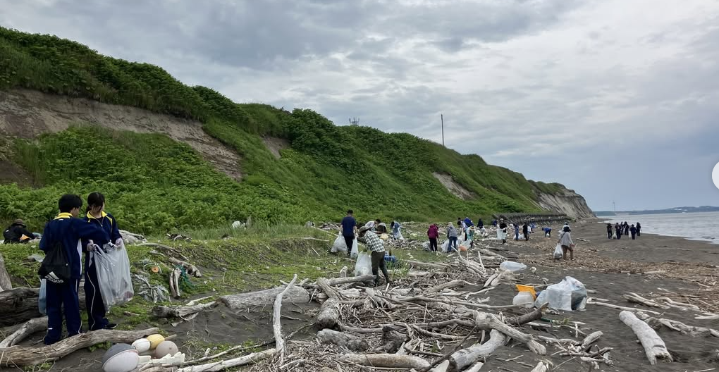 「海鳥を守る海岸清掃」※北海道海鳥センター